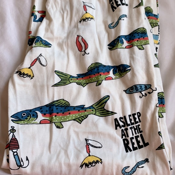 New with tags PJ pants size XS cream with blue red and green fish - Picture 4 of 4